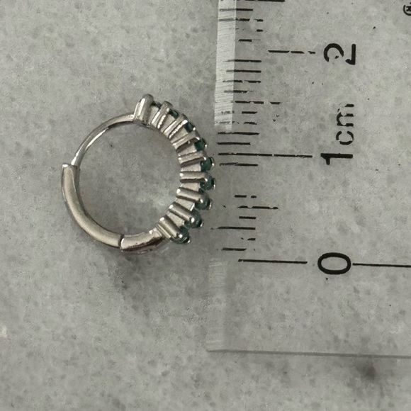 NEW STOCK Sterling Silver Green Crystal Thick Huggie Hoop Earrings - Picture 3 of 5